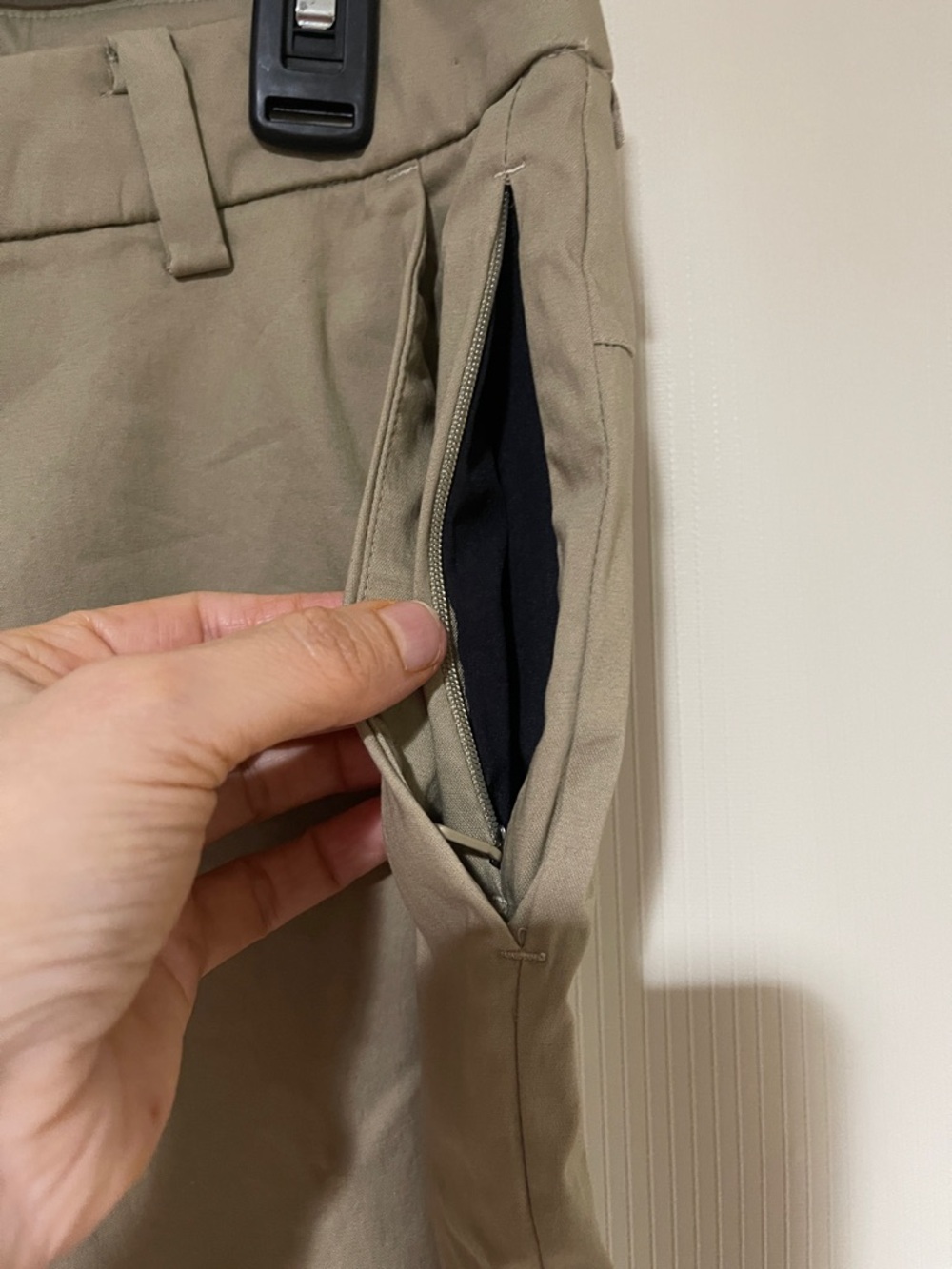 NWOT lululemon athletica Men's Flat-Front Chino Shorts in Khaki Size 31 - Picture 8 of 12